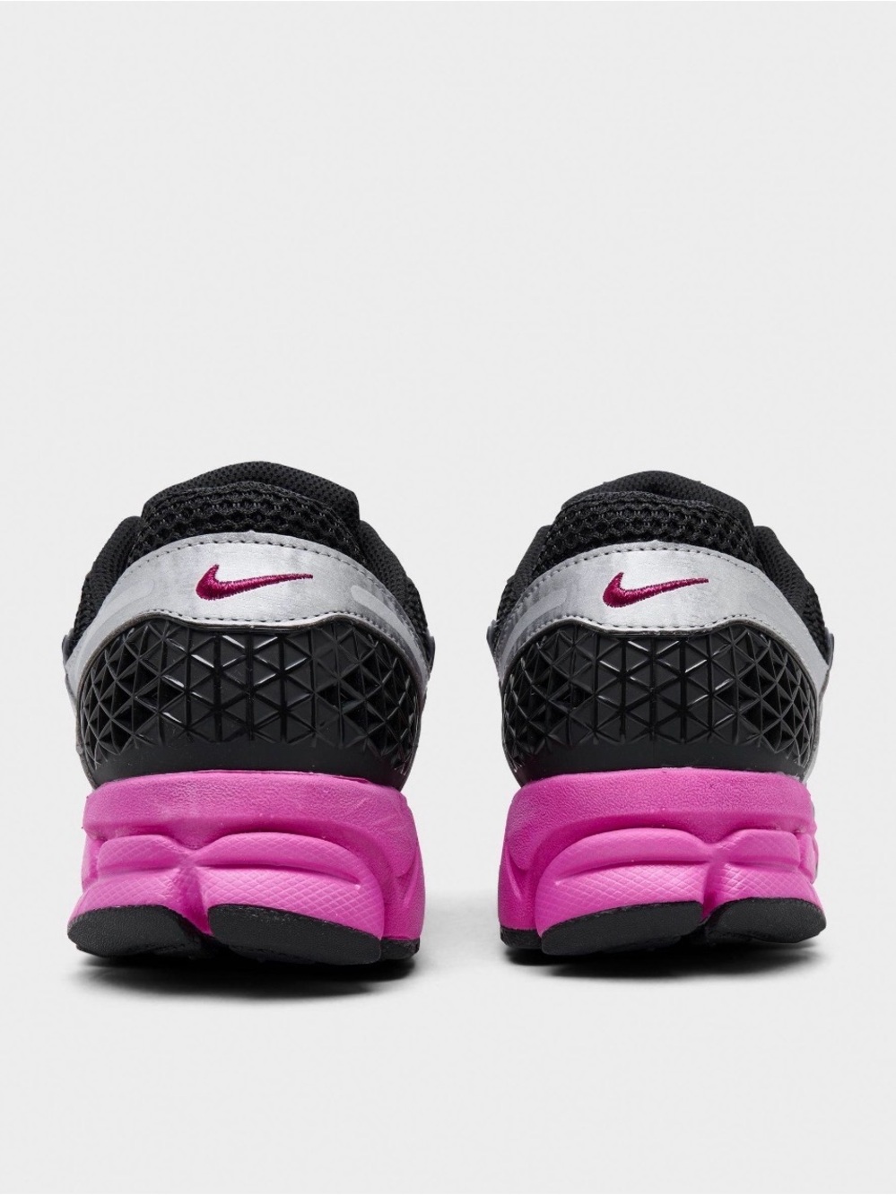 💓📎 NIKE ZOOM VOMERO 5 PINK SILVER 💓📎 - Picture 4 of 4